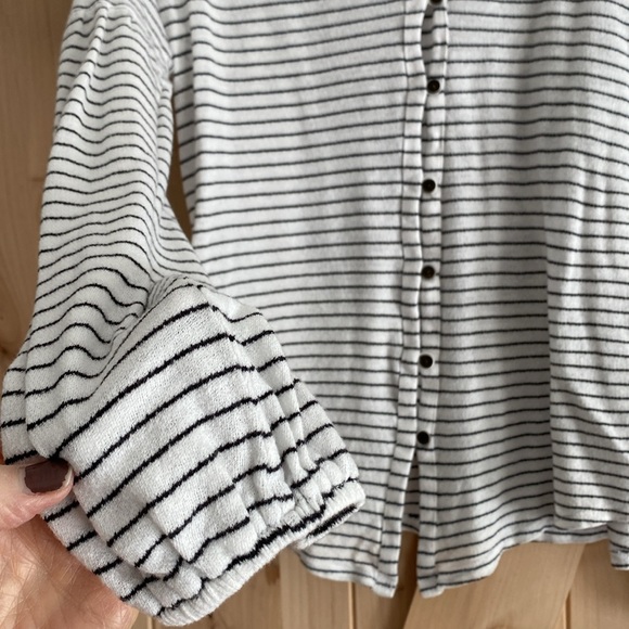 LUCKY BRAND bubble sleeve gauzy button down too CUTE! (MED) - Picture 3 of 13